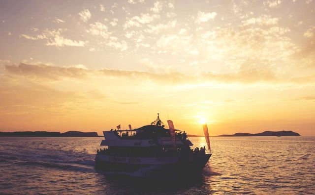 fiesta en barco ibiza5