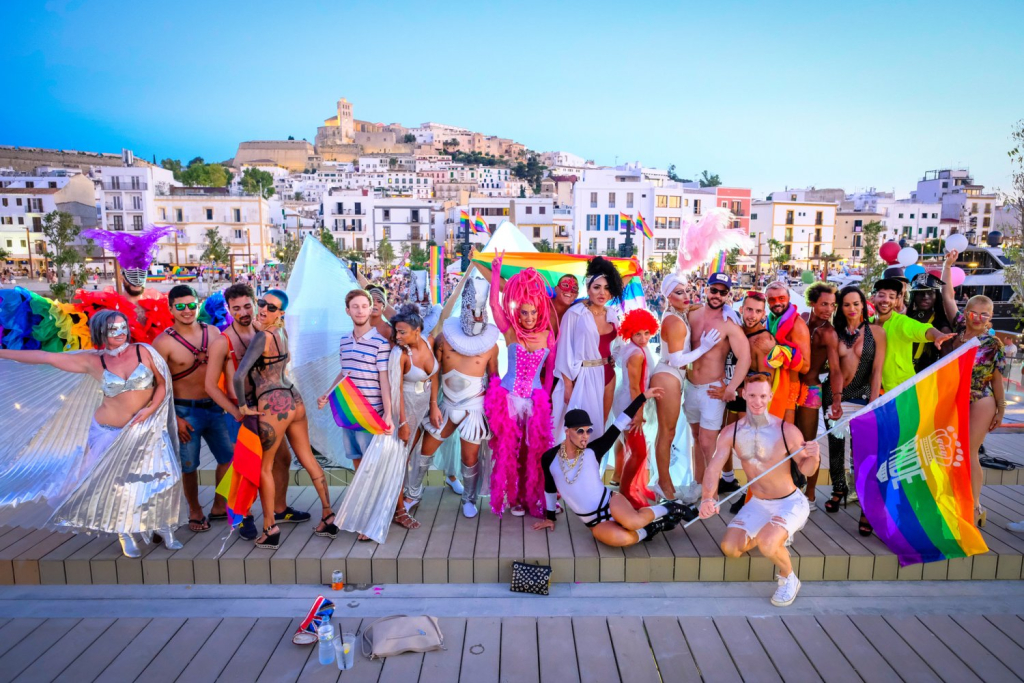 Turismo LGBT+ en Ibiza - Conoce los Lugares Gay Friendly de la Isla