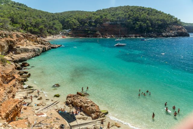 playa san antonio ibiza2