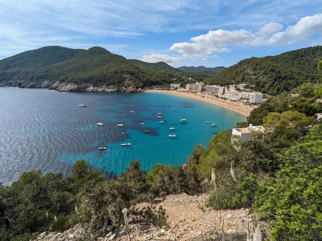 playas san joan ibiza1