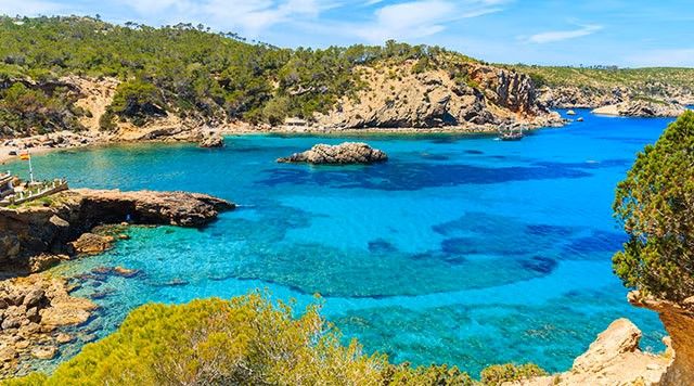 playas san joan ibiza5