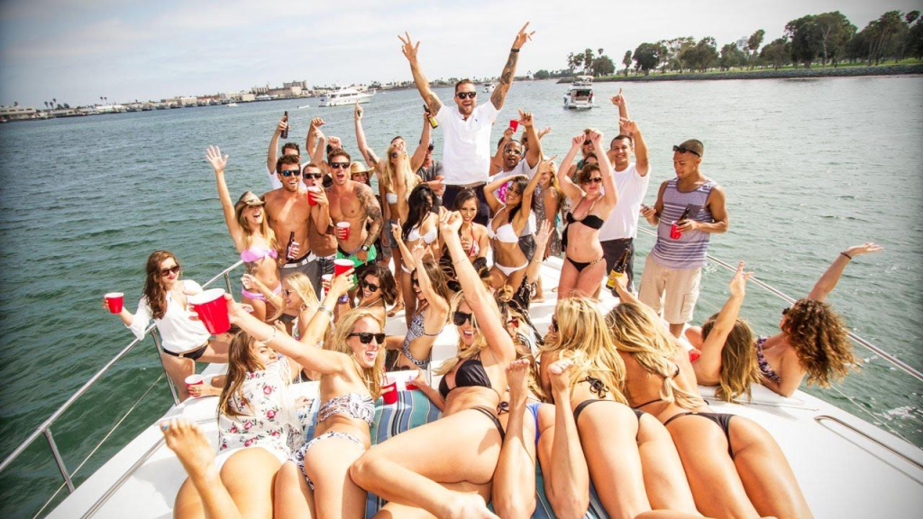 Consejos para Organizar la Mejor Fiesta Privada en Barco en Ibiza