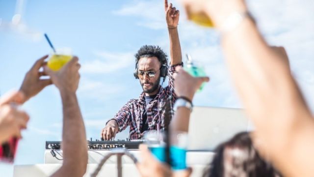 fiesta en barco ibiza1