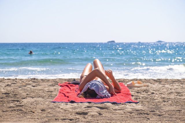 Exploring Paradise: The Hidden Gems of Ibiza's Beaches and Coves 