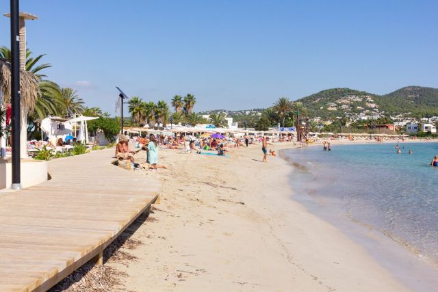 playa talamanca ibiza