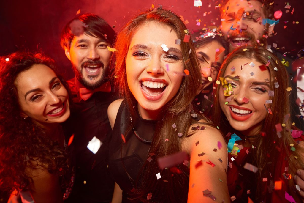 Glitterbox Ibiza: La Fiesta Dominical Más Icónica del Verano 2025 en Hï Ibiza