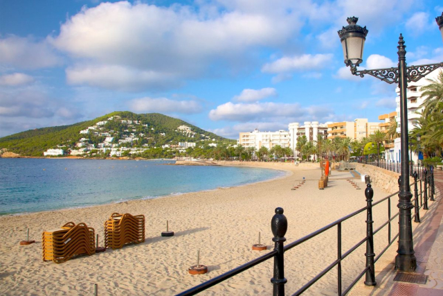 Santa Eulària, una zona tranquila para alojarse con niños en Ibiza