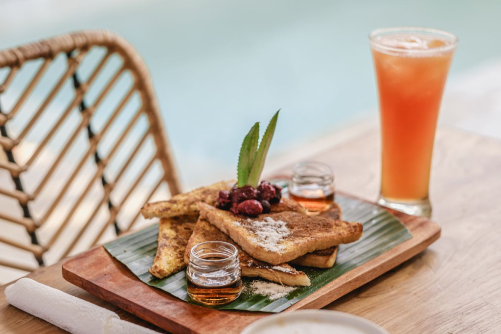 Cafés con encanto y brunchs en Ibiza: Opciones modernas, saludables y con buenas vistas