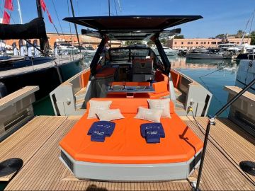 Yacht Evo R4 Mistral - 3