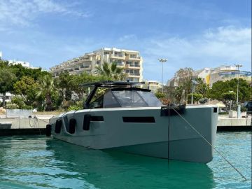 Yacht Evo R4 Mistral - 2