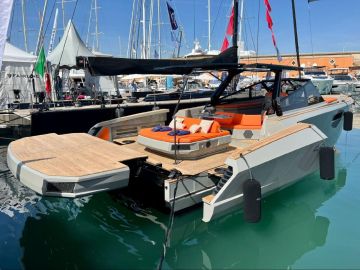 Yacht Evo R4 Mistral - 2