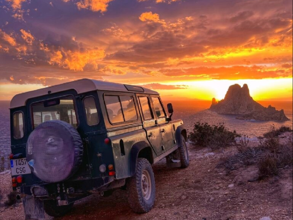 Excursión 4x4 Safari en Land Rover Defender por Ibiza