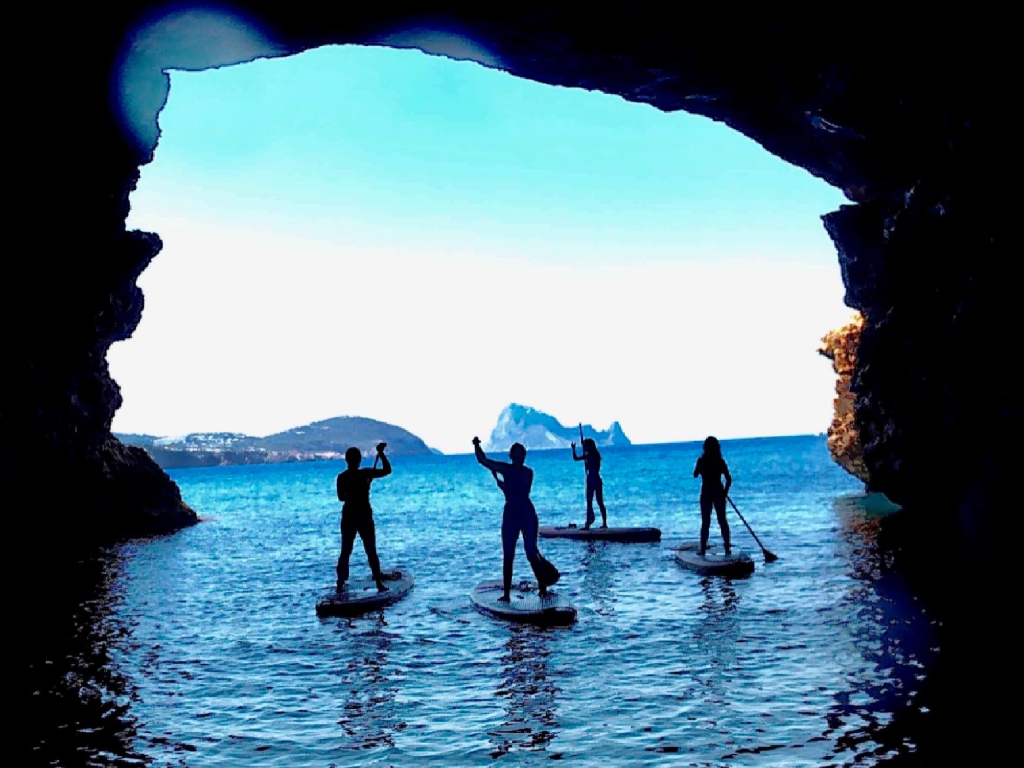 Excursión en Paddle SUP por las Costas de Ibiza