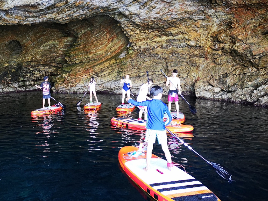 Tour Familiar en Paddle SUP por las Cuevas de Ibiza