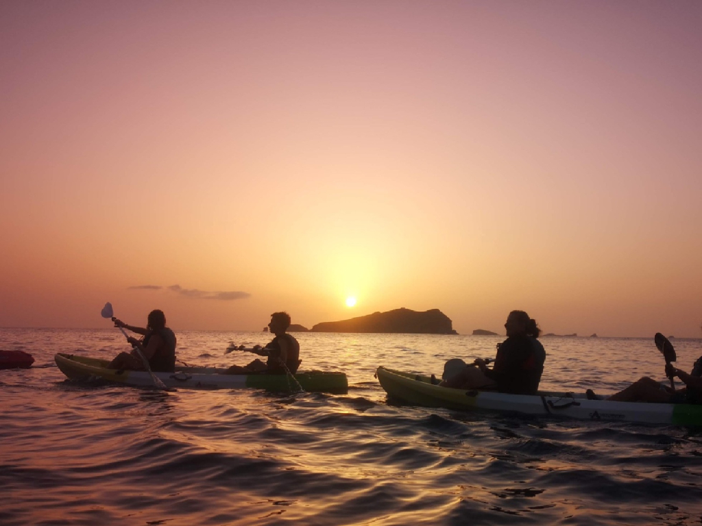 Sunset en Kayak con Snorkel en Ibiza