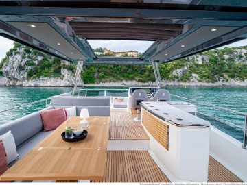 Beneteau 62 Grand Trawler Yacht - 4