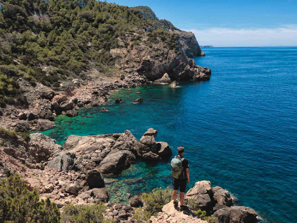 Escursione ed escursionismo alla Cala del Pescador a Ibiza